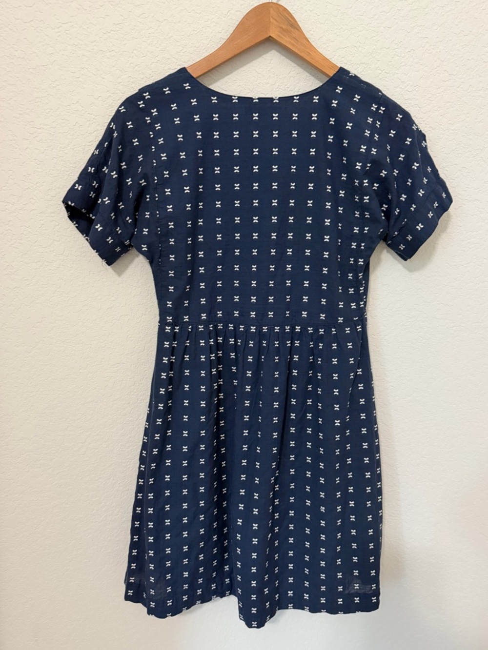 Item sold - Picture 3 of 11